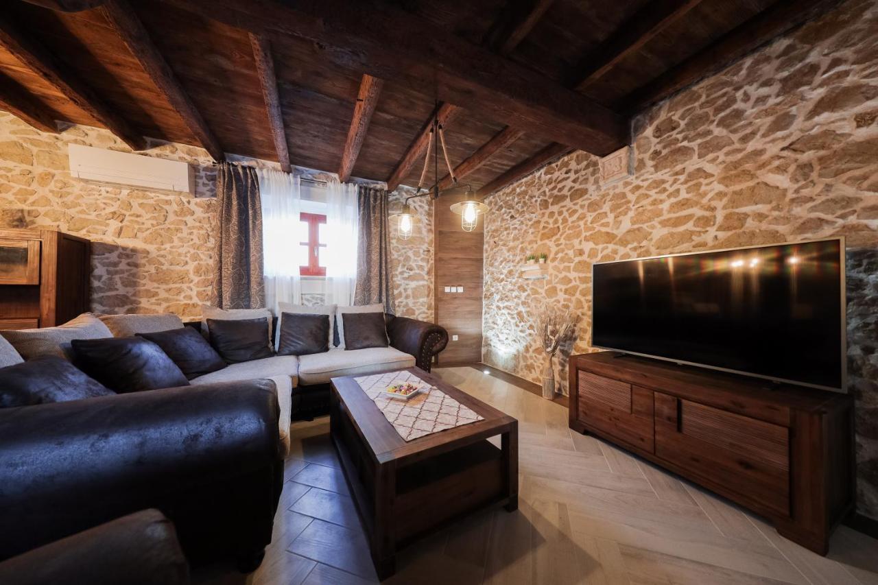 Holiday Home Mare Petrcane Exterior photo